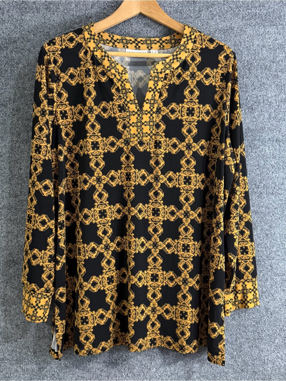 Susan Graver Womens 1X Liquid Knit Tunic Top Geometric Tile Print V Neck Office
